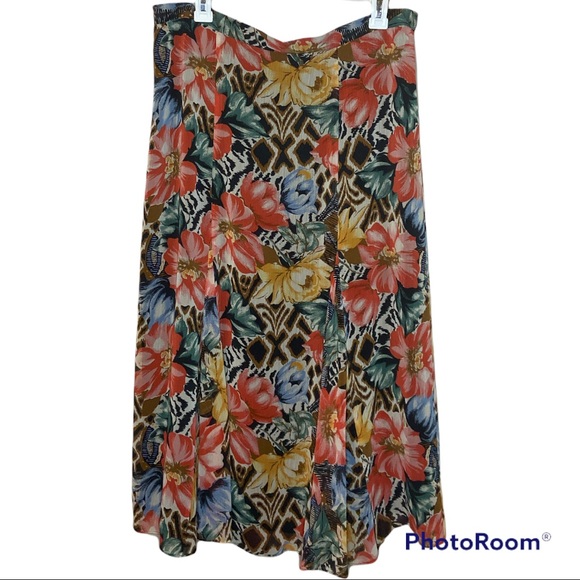 Skirt - Picture 1 of 16